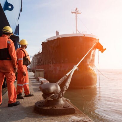 Top 5 Reasons to Choose Professional Marine Shipping Services
